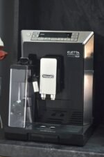 Кавомашина De'Longhi ECAM 45.766.B Eletta Cappuccino Top - Зображення 7