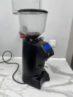 Професійна прямоточна кавомолка Eureka ZT60E - Зображення 4