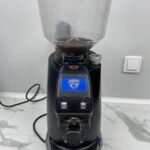 Професійна прямоточна кавомолка Eureka ZT60E