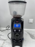 Професійна прямоточна кавомолка Eureka ZT60E